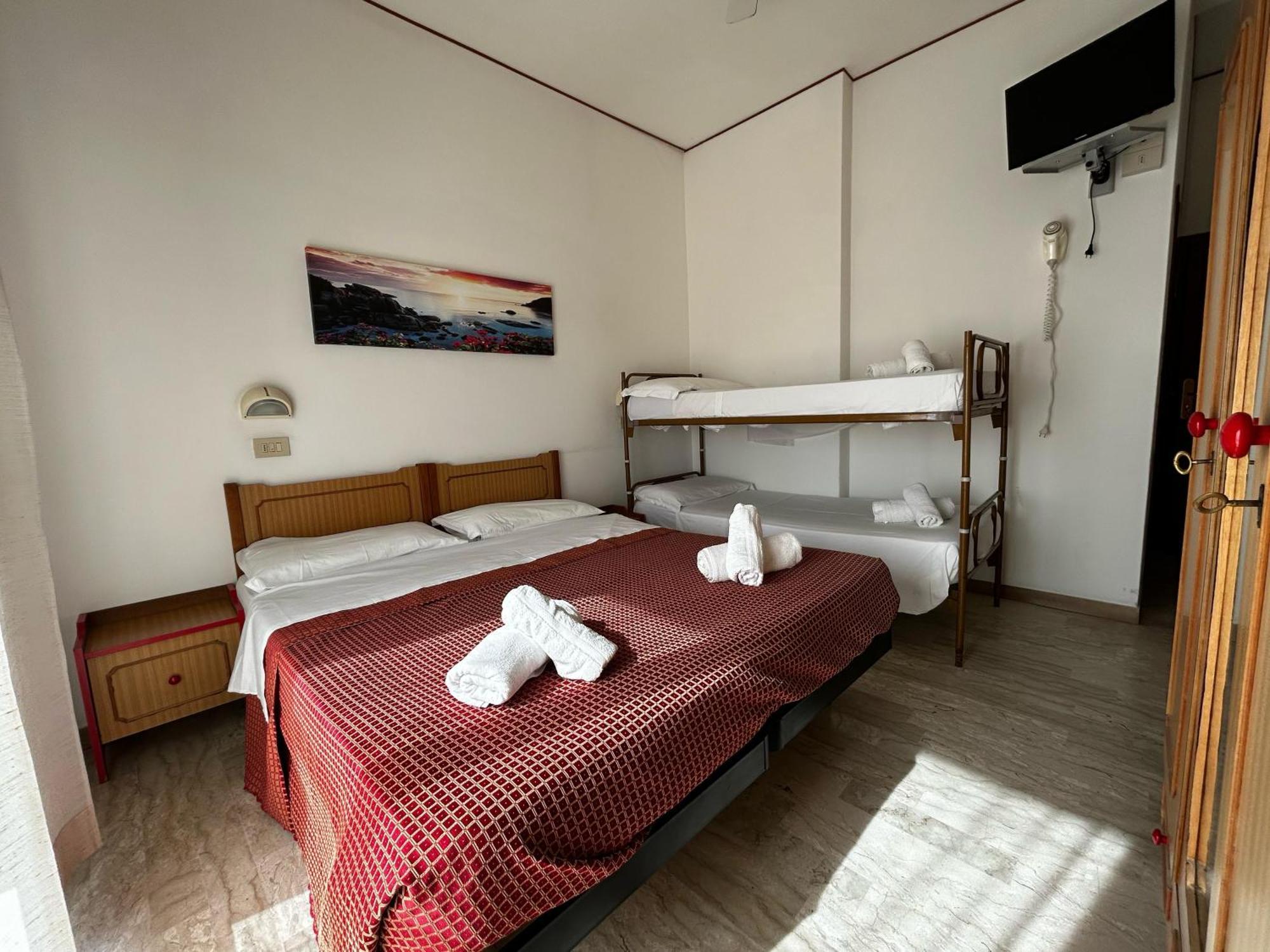 Anny Hotell Rimini Eksteriør bilde