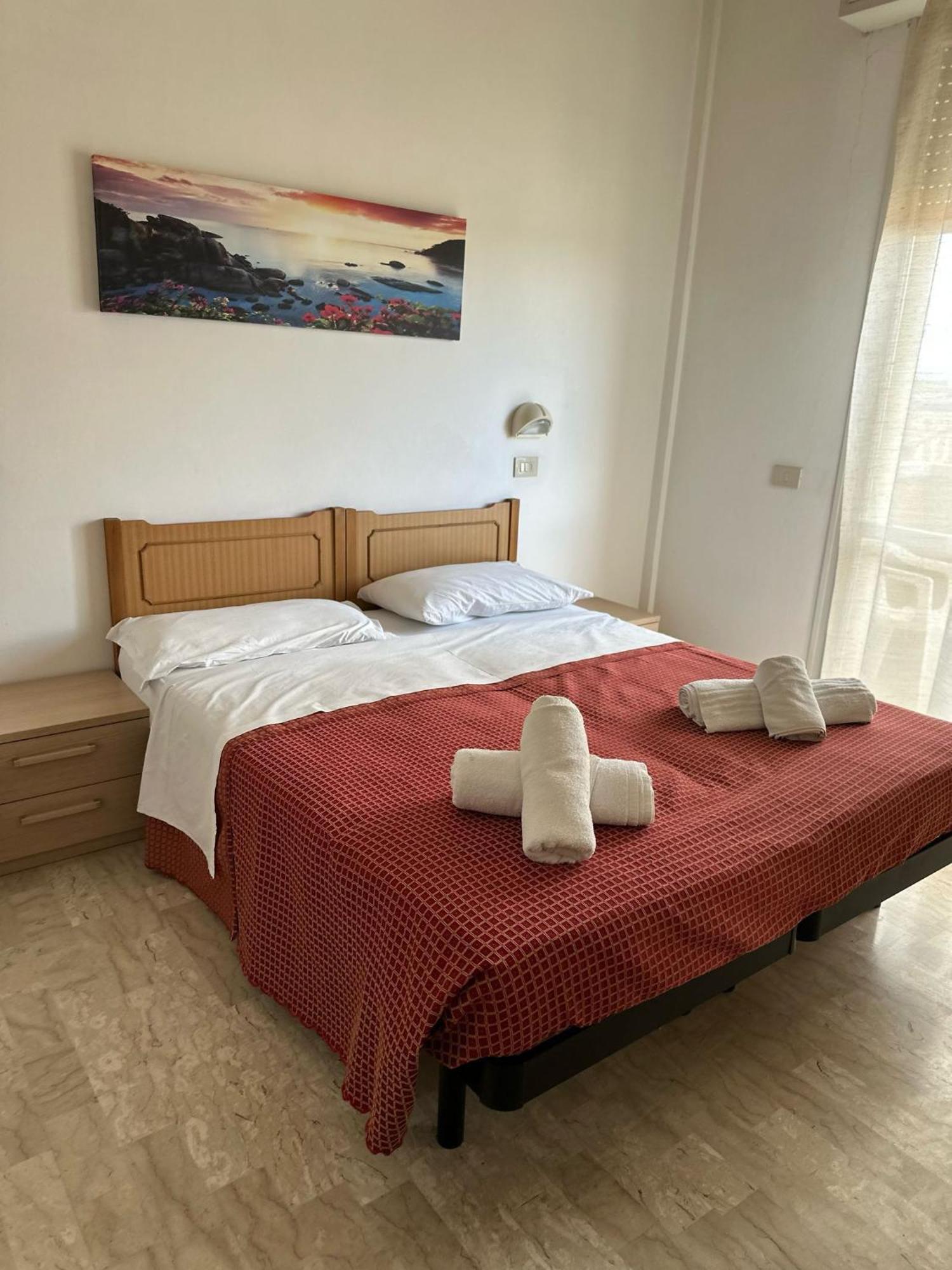 Anny Hotell Rimini Eksteriør bilde